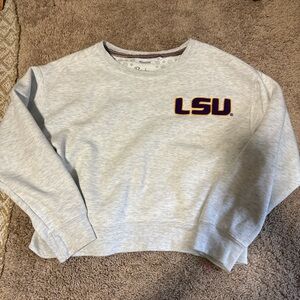 Medium, women’s gray pressbox cropped pullover